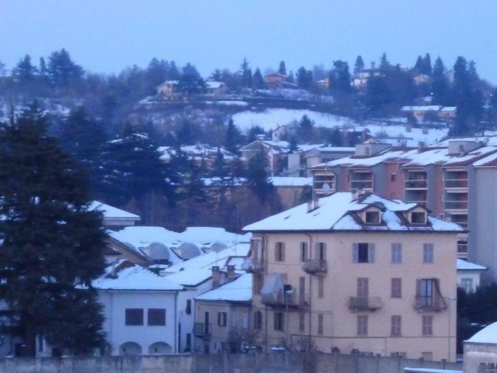 Apartmán A Casa Di Gloria Acqui Terme Exteriér fotografie