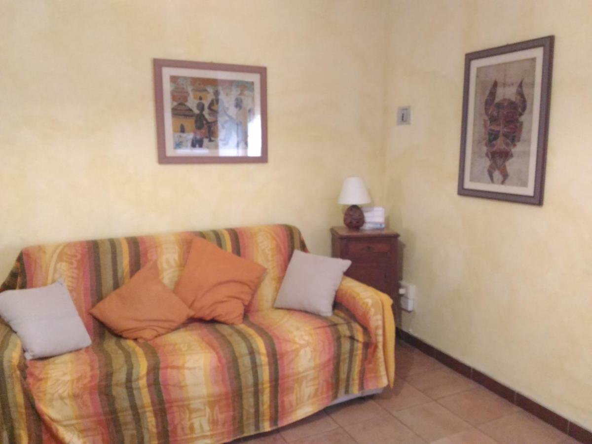 Apartmán A Casa Di Gloria Acqui Terme Exteriér fotografie